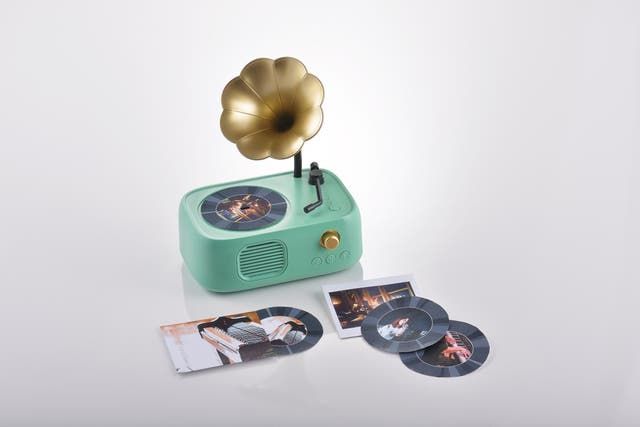 ダビング機能付きレコードプレイヤー 「昭和プレイヤー」