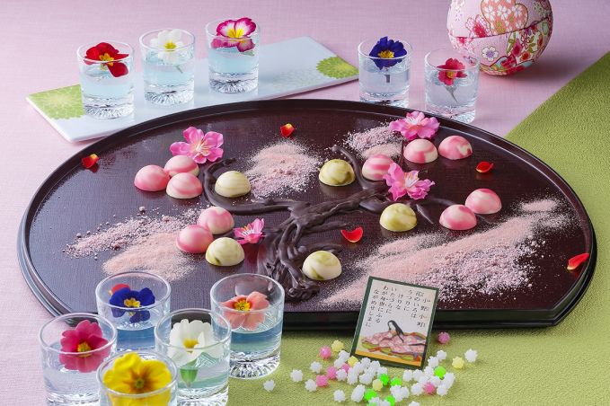 抹茶・お茶をたのしむ「百人一首スイーツビュッフェ」