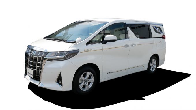 霊柩車「プレミアムフュージョン」